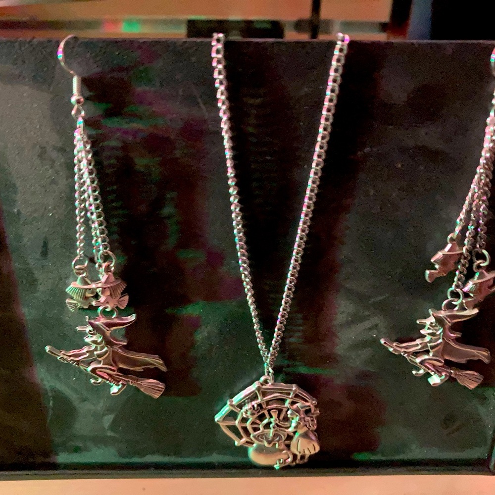 Halloween, Flying witch jewelry set